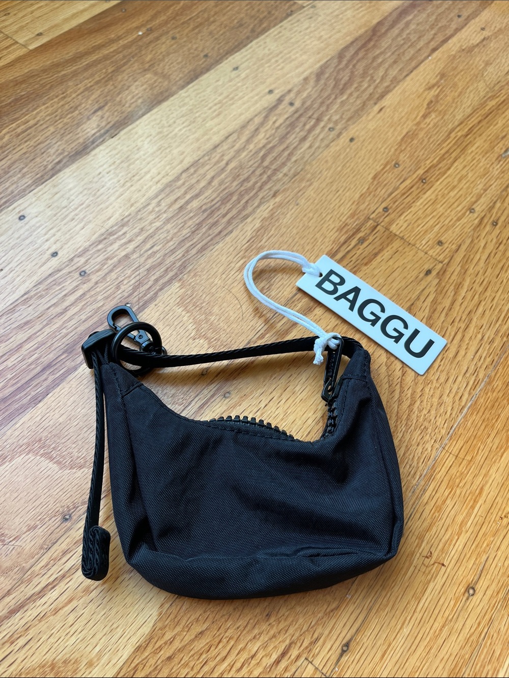 BAGGU Black Mini Coin Pouch Keychain
